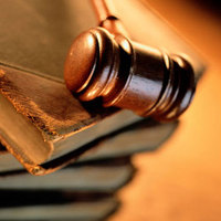 Gavel_books_2