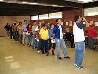 11-2-2004--election-memorialpark-votingline