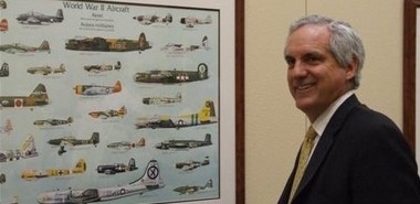 Senator Shapleigh visits the Ambrosio Guillen Texas State Veterans Home in El Paso