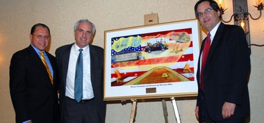 Senator Shapleigh accepts the 2007 MALDEF Matt Garcia Service Award