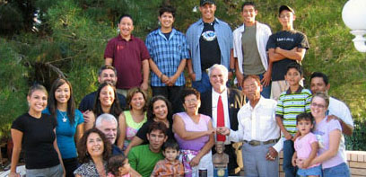 Senator Shapleigh with students in El Paso