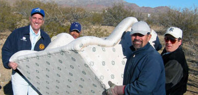 Senator Shapleigh and volunteers show their "El Paso Pride!"